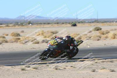 media/Jan-10-2025-CVMA Friday Practice (Fri) [[489e0da257]]/Group 4 and Trackday/Session 2 (Turn 4 Inside)/